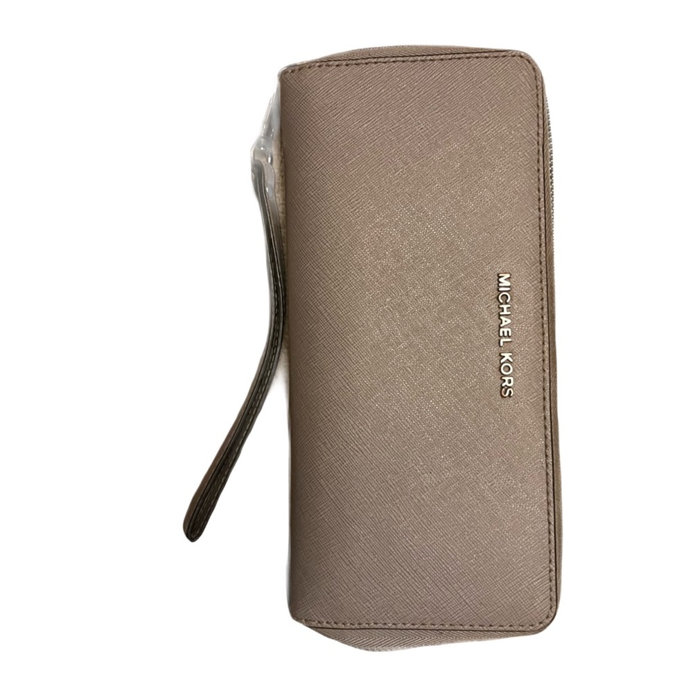 Michael Kors Gray Jet Set Travel Continental Clutch